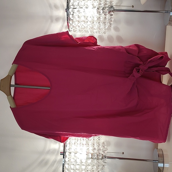 Shein Curve Blouse - Picture 1 of 2